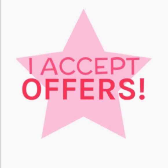 Meet your Posher, L...Trying to get rid of EVERYTHING SEND OFFERS!! - Picture 7 of 7